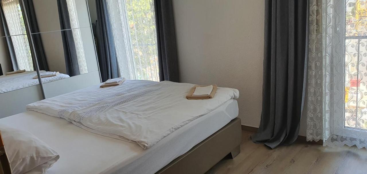 Outletcity Ferienwohnung 2 Metzingen  Ngoại thất bức ảnh